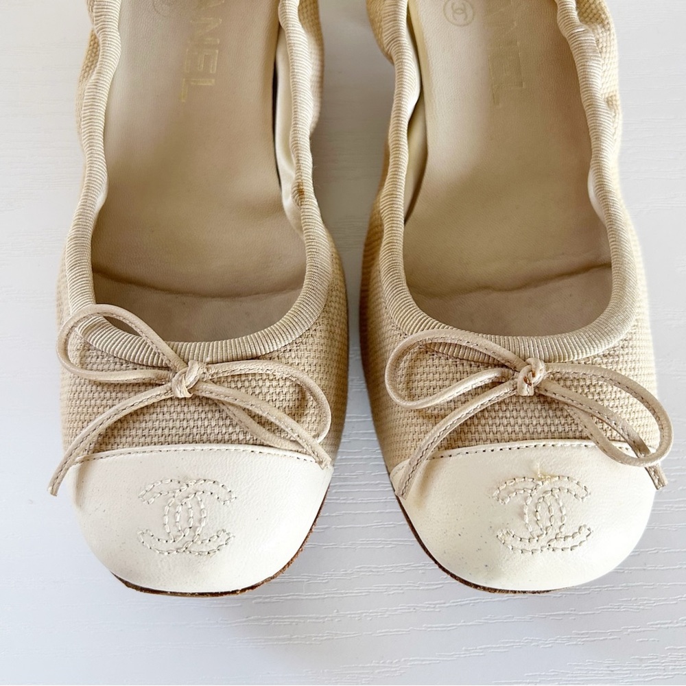 Chanel Low Block Heel Pumps Beige Fabric CC Cap Toe Bow EU 36.5C US 6.5 - Picture 3 of 14